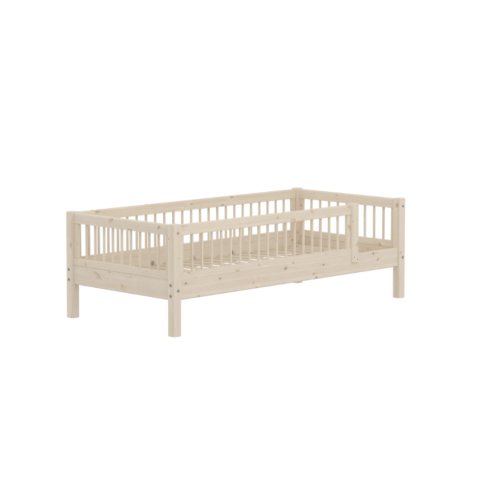 Flexa Lit simple avec barrière de sécurité Classic White washed pine